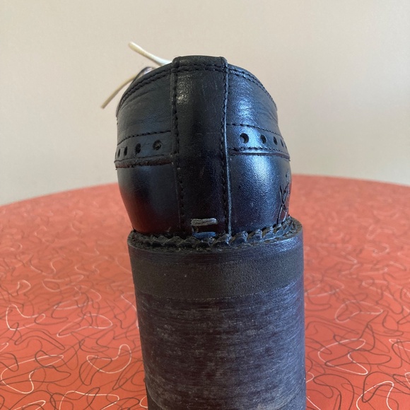 JOHN FLUEVOG ARACELY BOOT SIZE 9 - Picture 4 of 5